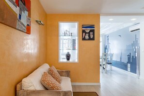 Fernseher, Kamin, Arbeitsbereiche