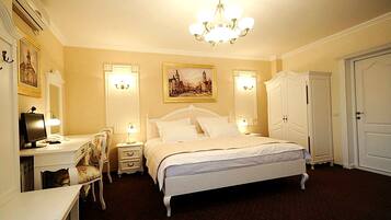 Luxury Double Room (5*) | Premium bedding, down comforters, memory foam beds, in-room safe
