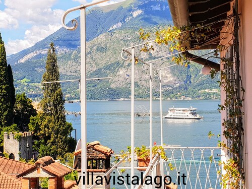 Downtown Varenna - Historic Centre by villavistalago.it