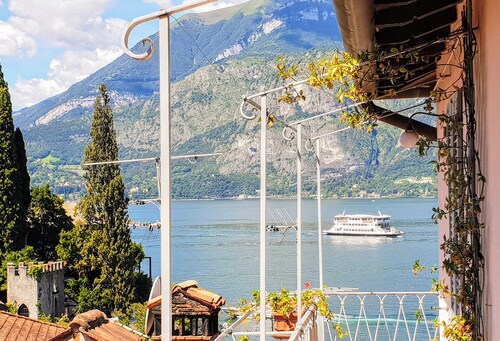 Downtown Varenna - Historic Centre by villavistalago.it
