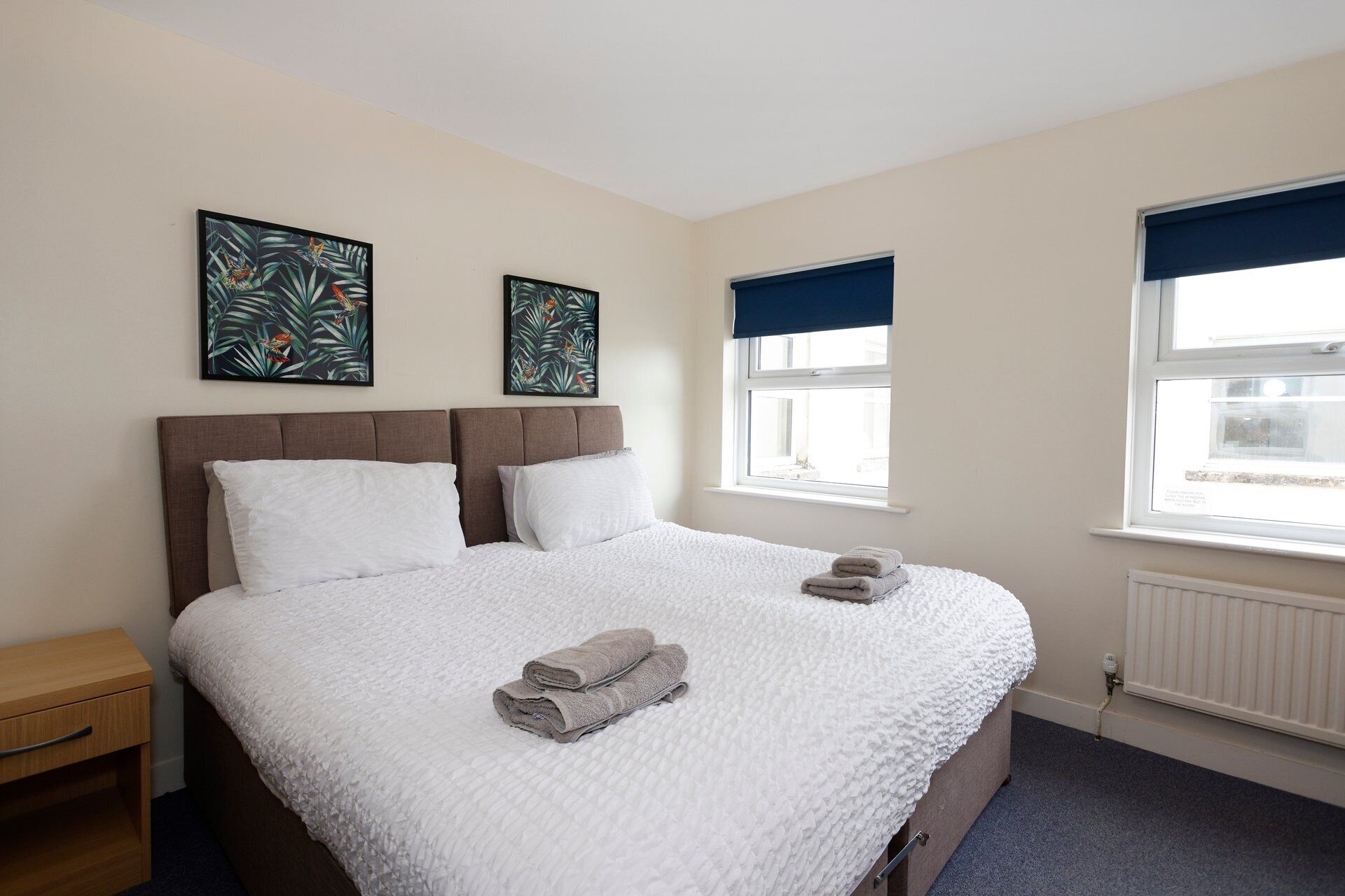 Standard-íbúð | Skrifborð, myrkratjöld/-gardínur, straujárn/strauborð