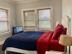 2 habitaciones, tabla de planchar con plancha y wifi gratis 