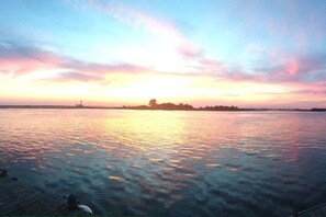 Beach - Bayfront Escape: 2-Bedroom Condo with Spectacular Bay Views in Ocean City, NJ! (Ocean City)