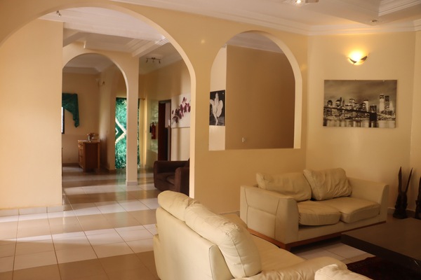 Apartment | Living area | 32-inch flat-screen TV with satellite channels, TV