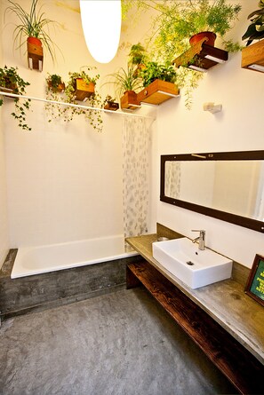 Shower, hair dryer, towels - Lisbon Calling (Lisbon)
