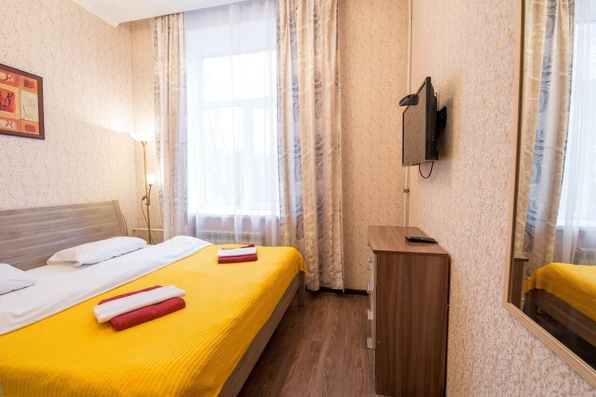 Chambre Double Standard | Bureau, fer et planche à repasser, Wi-Fi gratuit, draps fournis