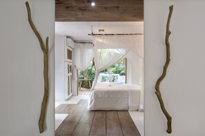 复式房 (Espelho) | 高档床上用品、迷你吧、客房内保险箱、特色装修