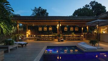 Piscina externa