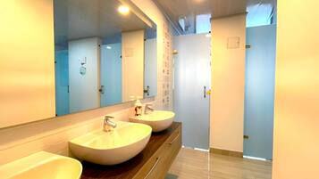 Shower, towels, soap, shampoo