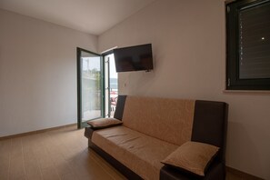 スタジオ パーシャルシービュー (5 Bed) | デスク、WiFi (無料)、ベッドシーツ