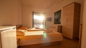 Studio, pemandangan laut (4 Bed)
