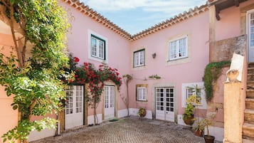 Facciata della struttura