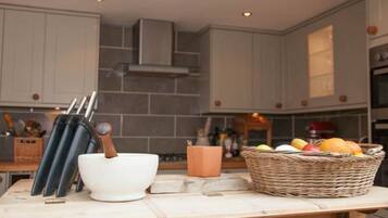 Rumah, Beberapa Tempat Tidur | Dapur pribadi | Lemari es, microwave, oven, dan kompor