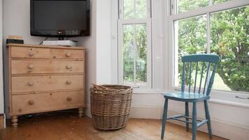 Rumah, Beberapa Tempat Tidur | 2 kamar tidur, setrika/meja setrika, Wi-Fi gratis, dan seprai linen