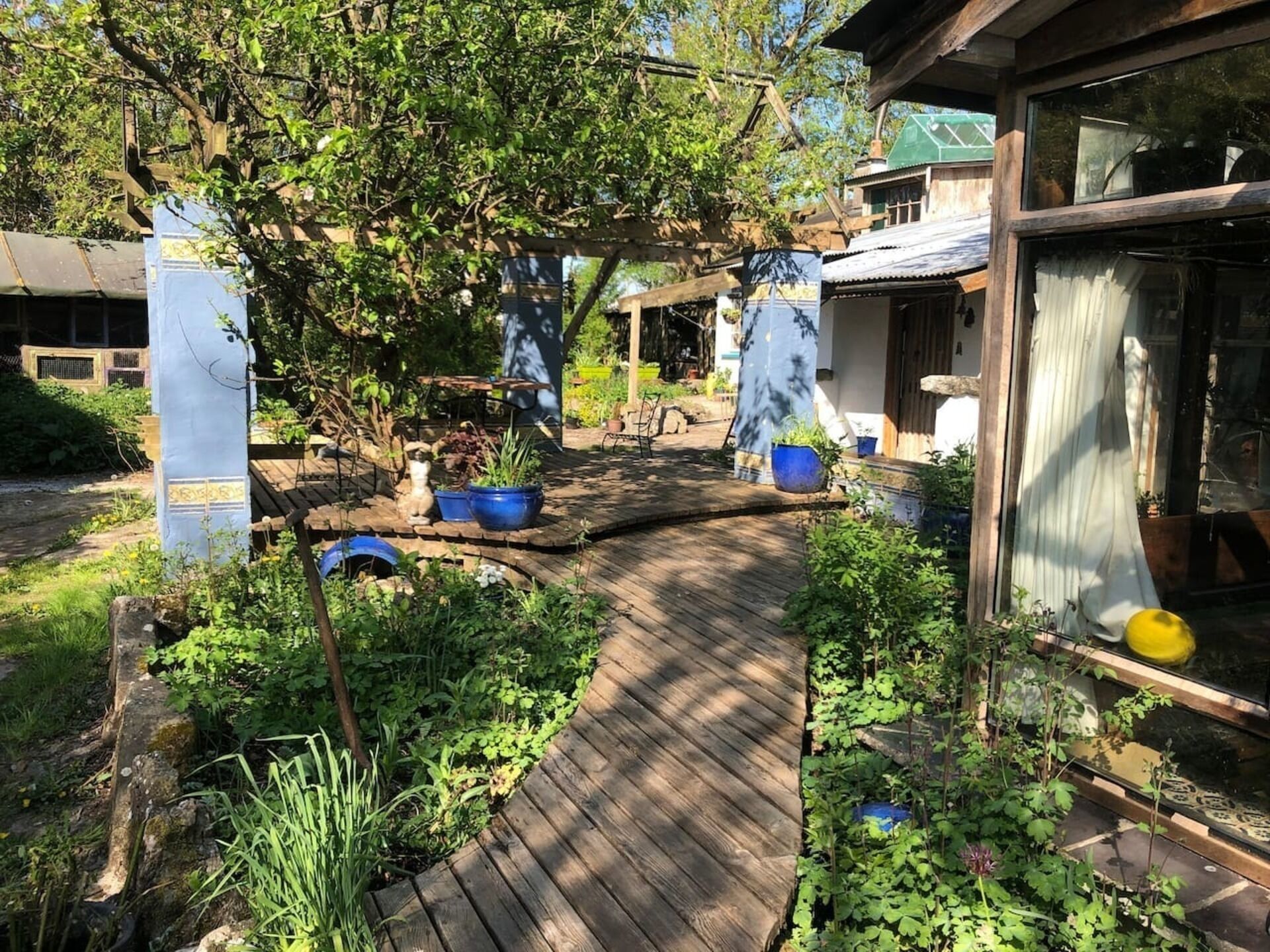 House, Multiple Beds | Property grounds