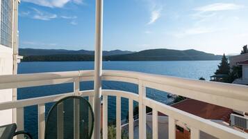 Comfort Studio, Partial Sea View | Balcony