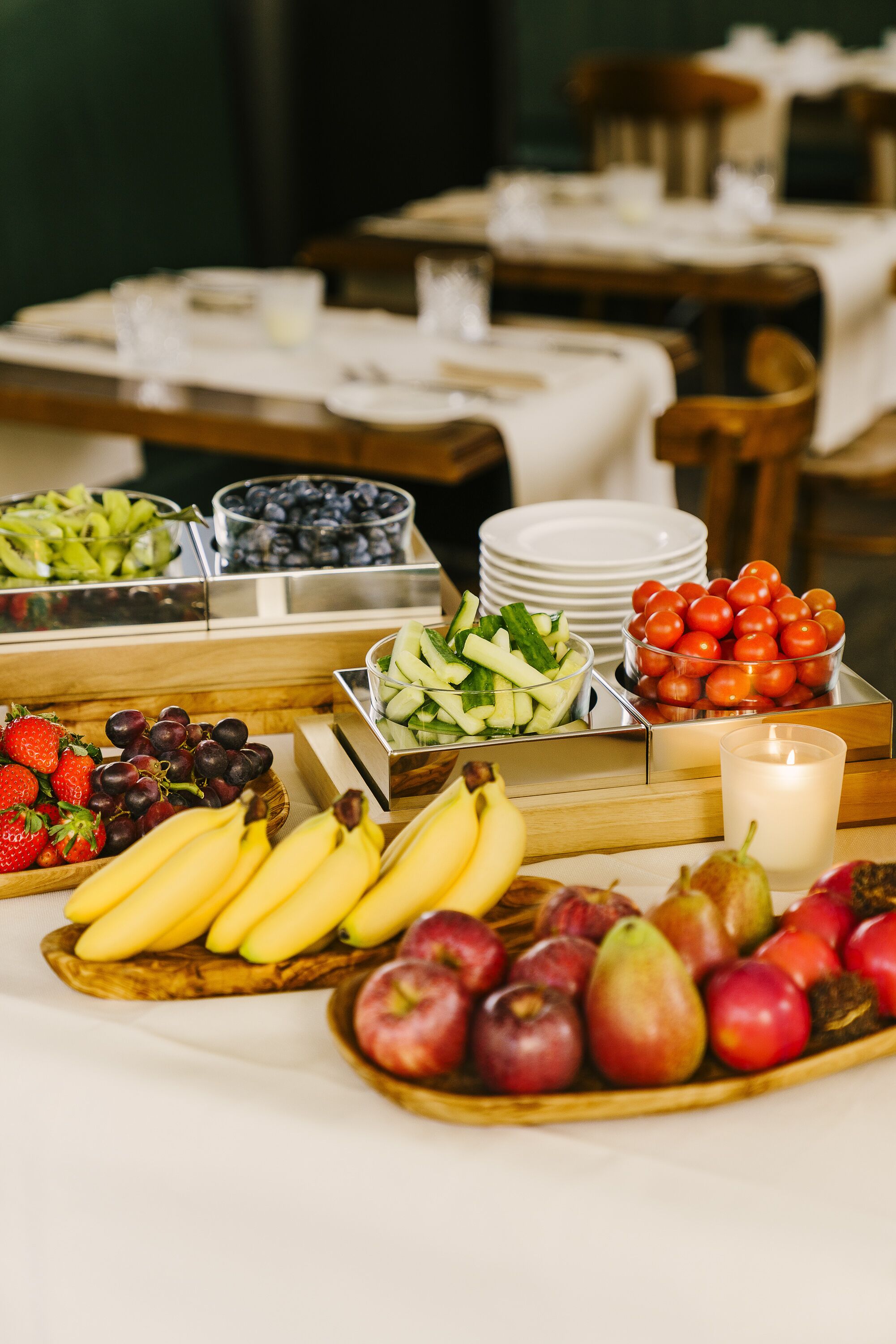 Tägliches Frühstücksbuffet (30 CHF pro Person)