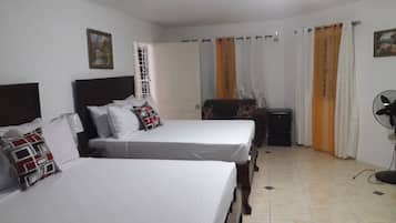 2 bedrooms, iron/ironing board, free WiFi, bed sheets