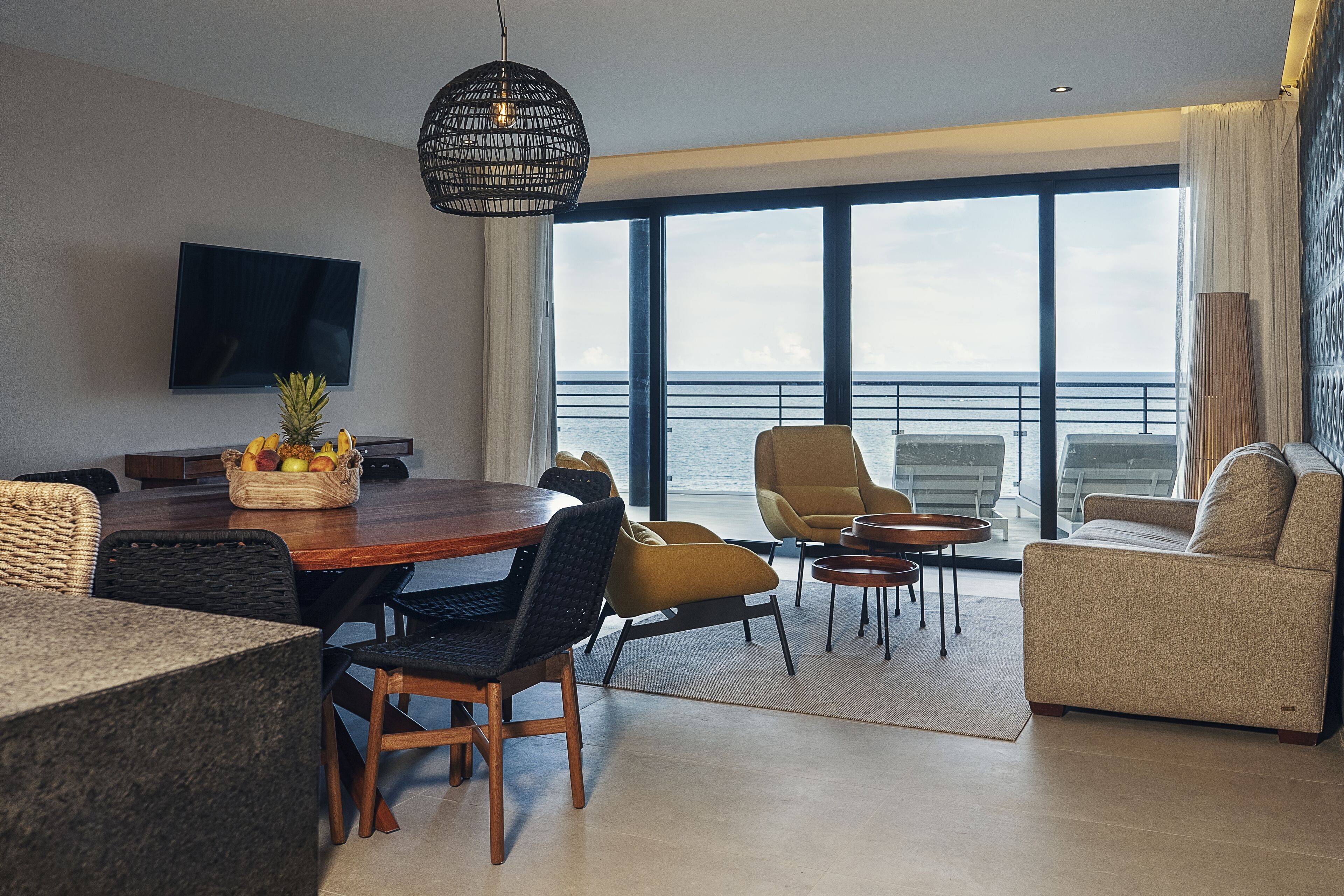 40-inch smart tv with cable channels, tv