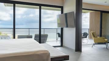 1 bedroom, premium bedding, minibar, in-room safe