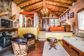 1 bedroom, WiFi - Luxury Retreat suite (mascota)