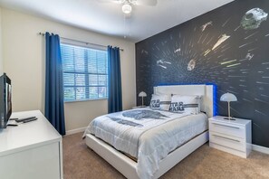 5 bedrooms, iron/ironing board, free WiFi, bed sheets