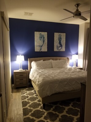 5 habitaciones, escritorio, tabla de planchar con plancha y wifi 