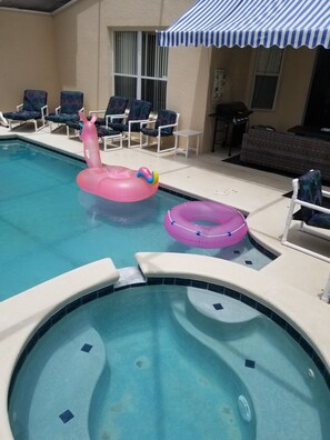 Outdoor pool, a heated pool