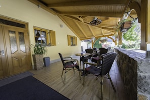 Lobby sitting area - Guesthouse Vodnik (Cerklje na Gorenjskem)