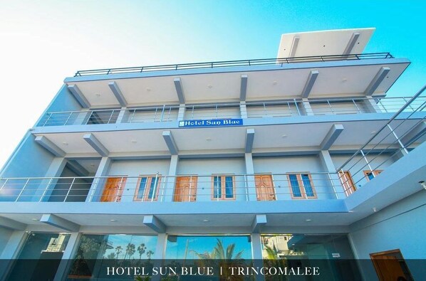 Exterior detail - Hotel Sun Blue - just for you (Alas Garden Trincomale Trincomale)