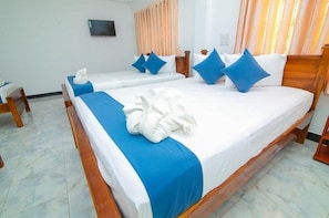 1 bedroom, WiFi - Hotel Sun Blue - just for you (Alas Garden Trincomale Trincomale)