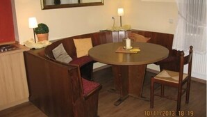 公寓, 2 间卧室, 厨房 | 客房内用餐