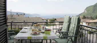 Mandorla - Theater Home, near to the centre with lake view