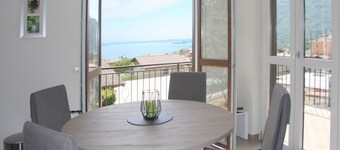 Mandorla - Theater Home, near to the centre with lake view