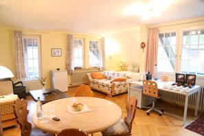 Apartment, Non Smoking | Hypo-allergenic bedding, desk, free WiFi, bed sheets - Adler Stube (Münstertal)