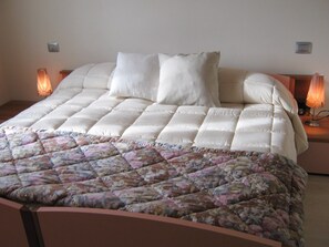 2 camere, Wi-Fi gratuito, lenzuola