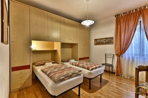 2 habitaciones, wifi gratis y ropa de cama 