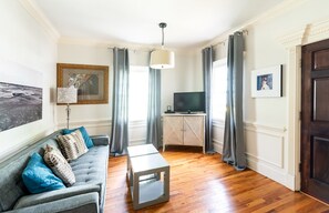 TV - Spacious Cottage w/ King Bed, Patio, Easy Parking by Lucky Savannah (Savannah)