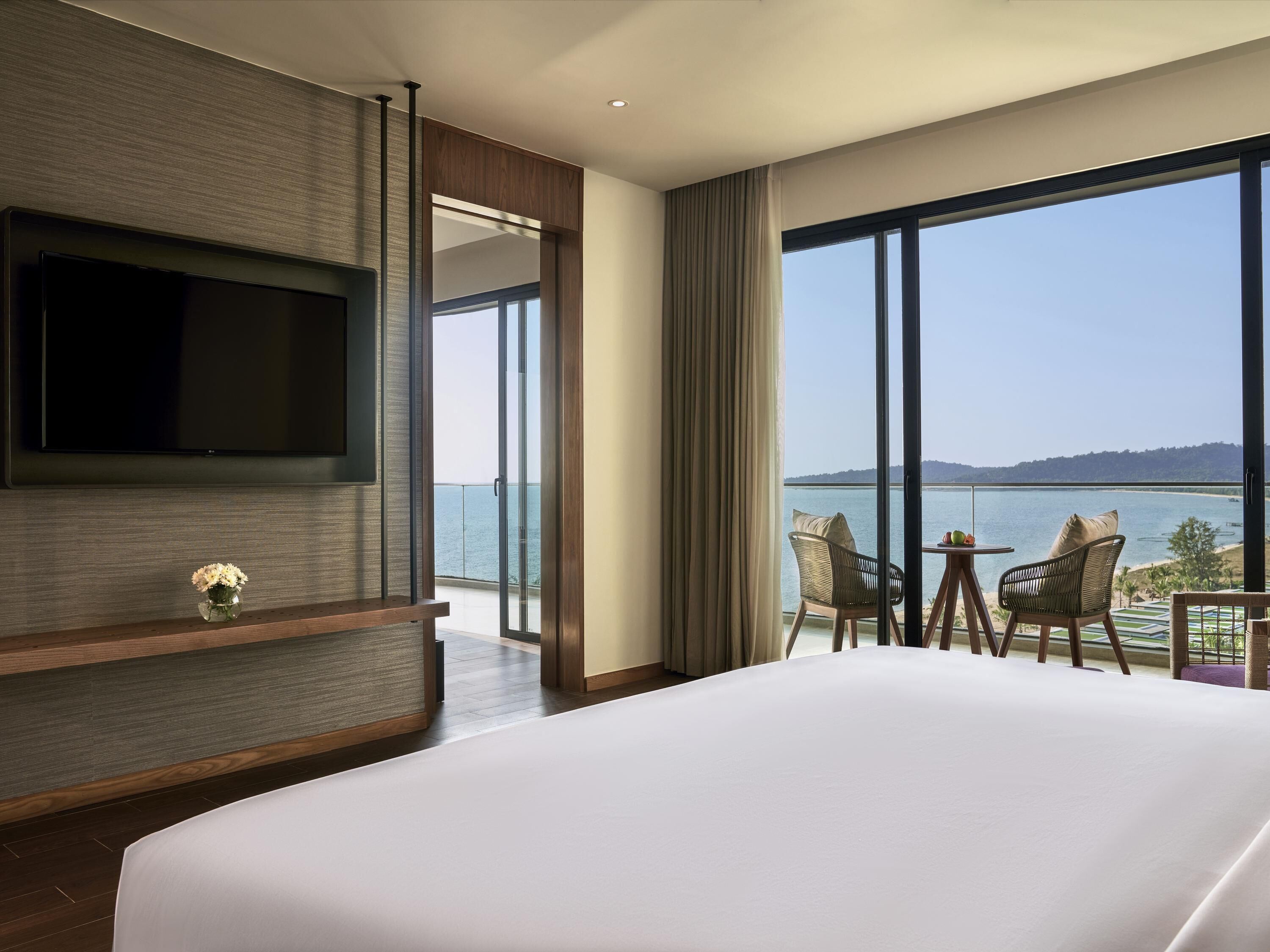 Suite, Balcony, Sea View | Premium bedding, down comforters, minibar, in-room safe