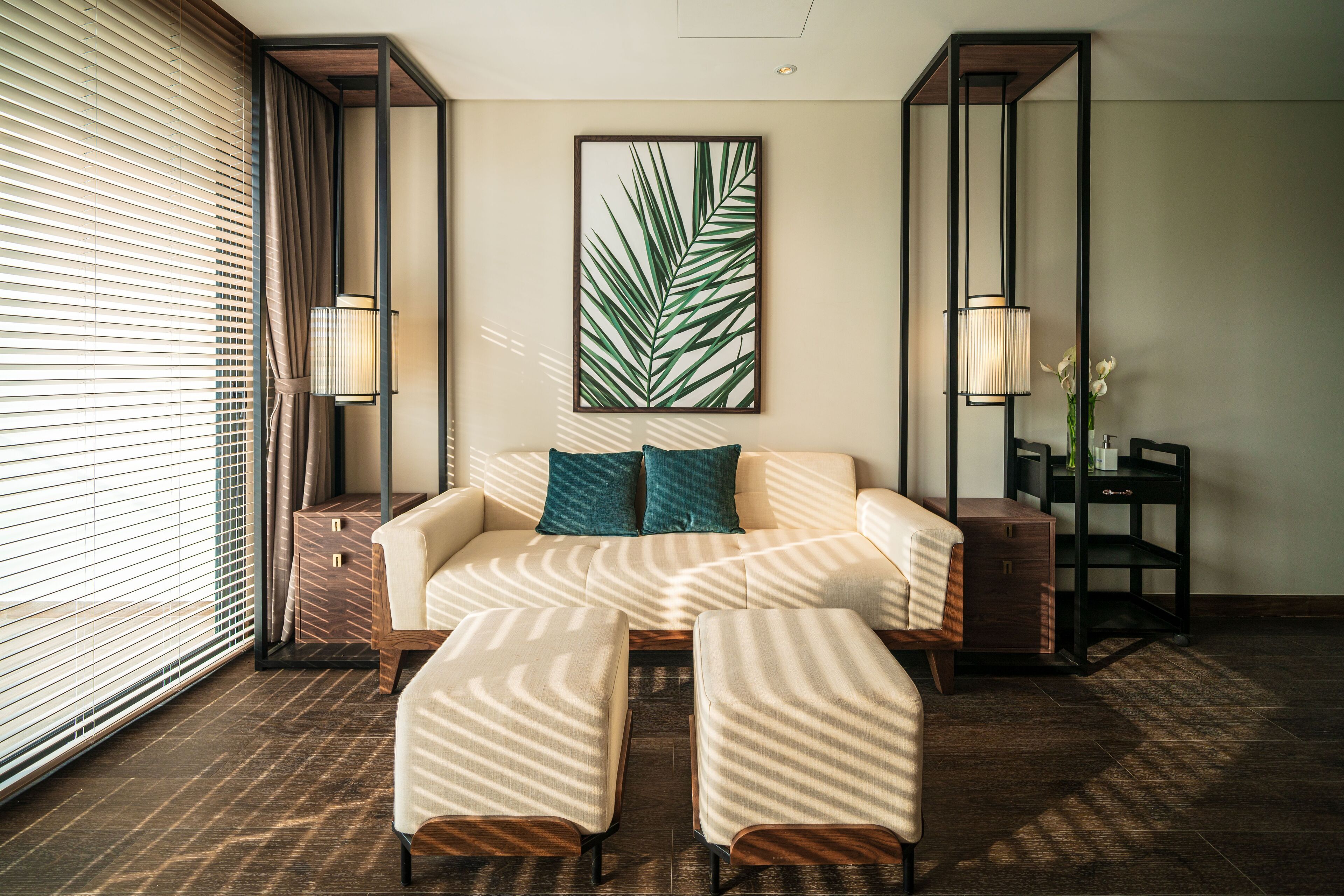 couples treatment room(s), sauna, hot tub, steam room, body treatments