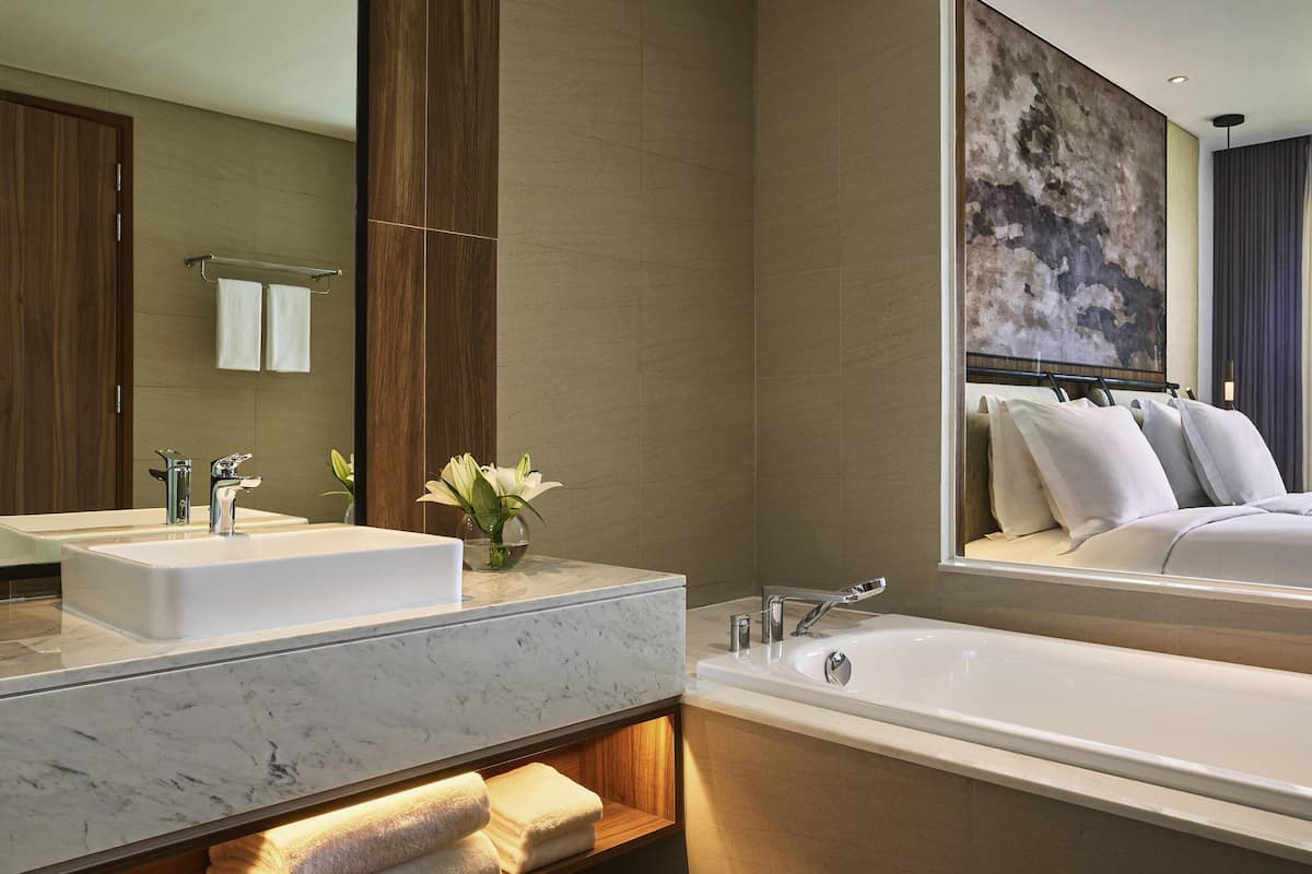 Superior Twin Room, 2 Twin Beds, Balcony, Garden View | 1 bedroom, premium bedding, down comforters, minibar