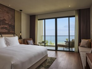 Premium bedding, down comforters, minibar, in-room safe - Mövenpick Resort Waverly Phu Quoc (Phu Quoc)