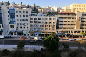 Exterior - Amazing one Bedroom Apartment in Amman,Elwebdah 1 (Amman)