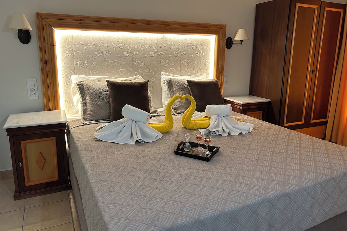Doppel- oder Zweibettzimmer | Zimmersafe, individuell dekoriert, individuell eingerichtet