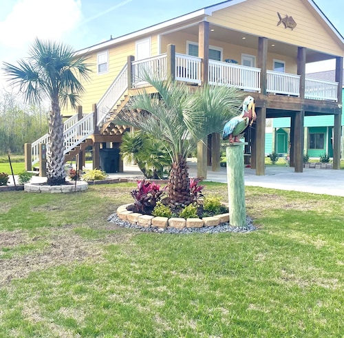 10% Discount- Hackberry Hideaway I  Waterfront On Lake Calcasieu
