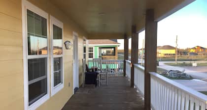 A minutos de Holly Beach y del hermoso lago Calcasieu.