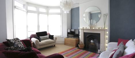 House | Living room | TV