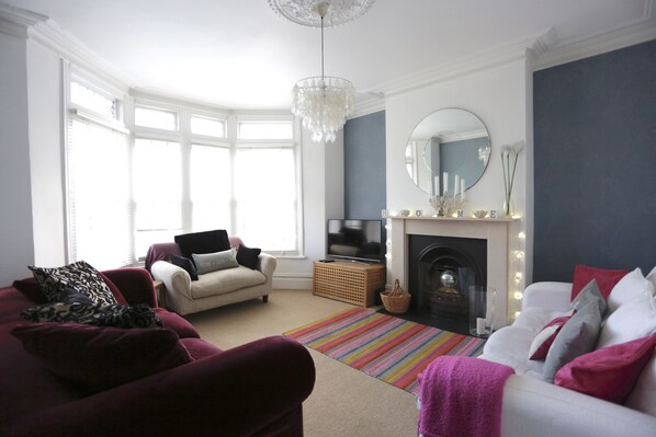 獨棟房屋 | 客廳 | 電視