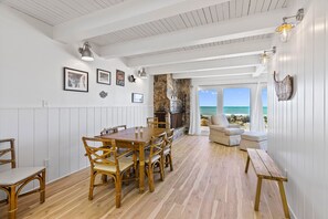 Dining - Casa Del Mar in Rio del Mar! (Aptos)