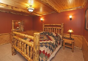 2 bedrooms, iron/ironing board, WiFi, bed sheets - Countryside Overlook Suite: Luxury, Lodge Suite in Amish Country, Ohio. (Dundee)